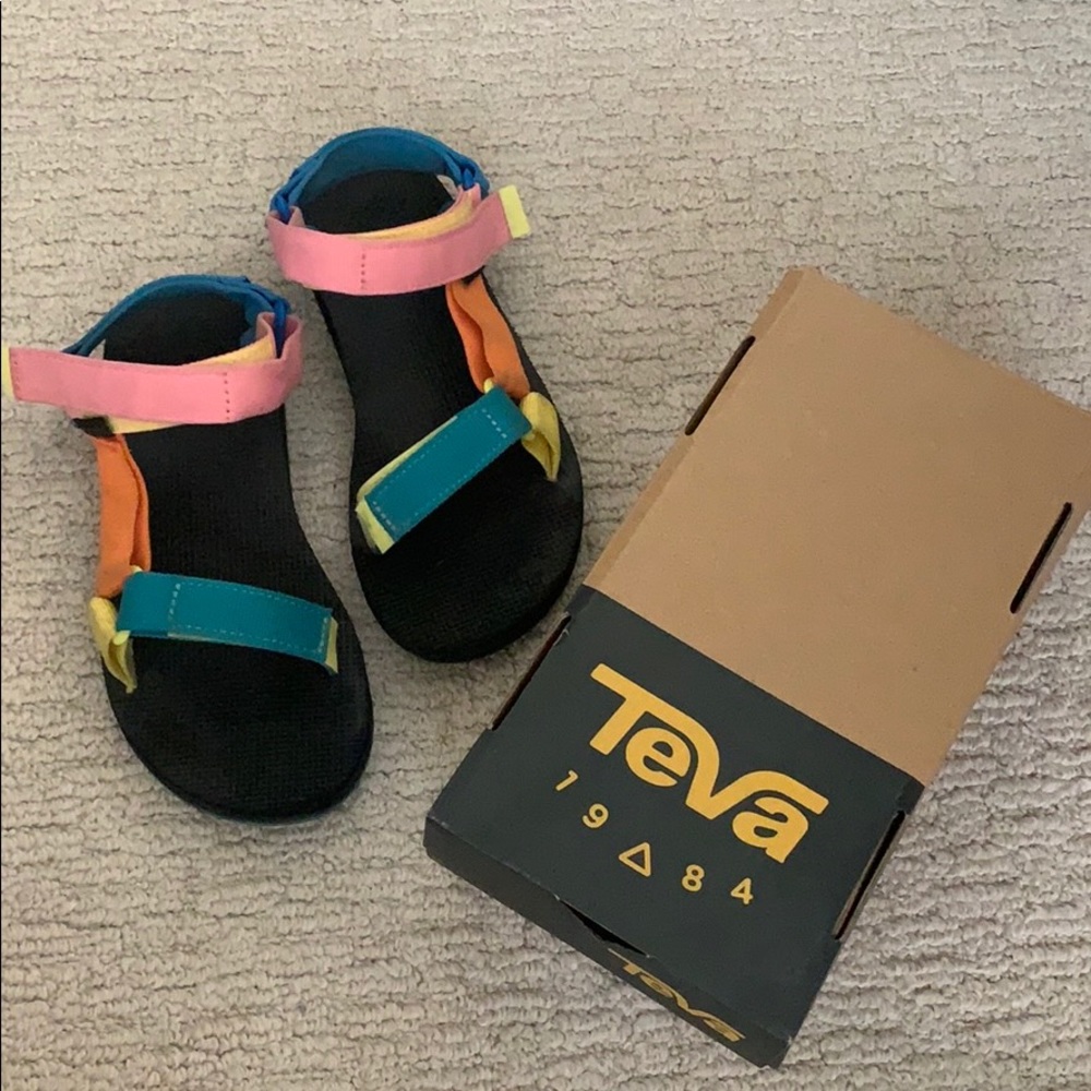 Teva Original Universal 90’s Multi Lisa Says Gah